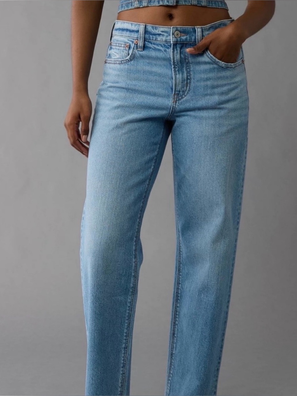 American Eagle Stovepipe Strigid wide leg jeans Size 0 Light wash Casual Loose - Picture 2 of 11